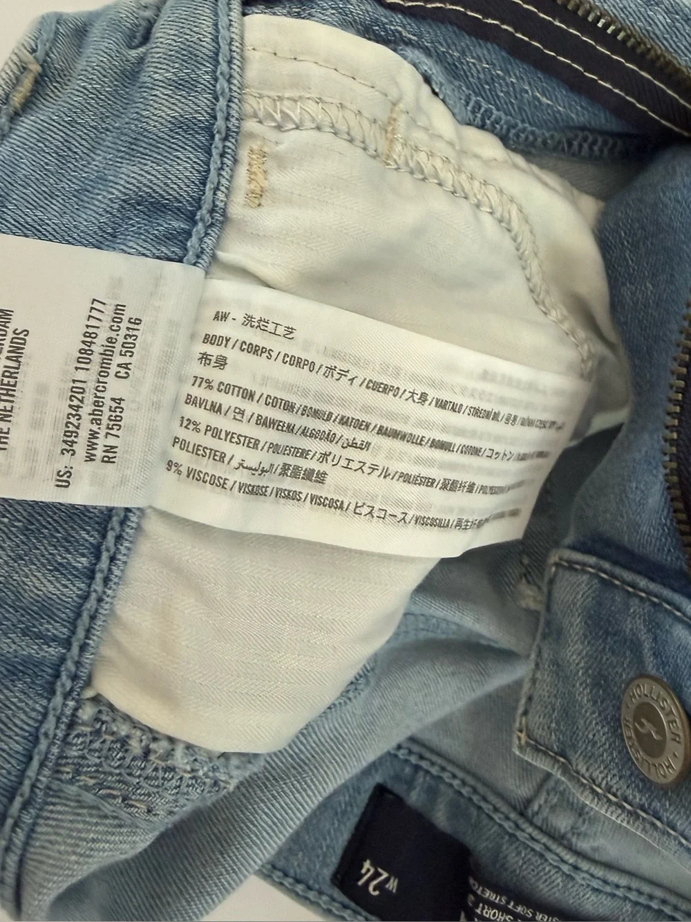 Hollister High Rise Denim Shorts Size 0 24W Light Wash Distressed Ripped Frayed
